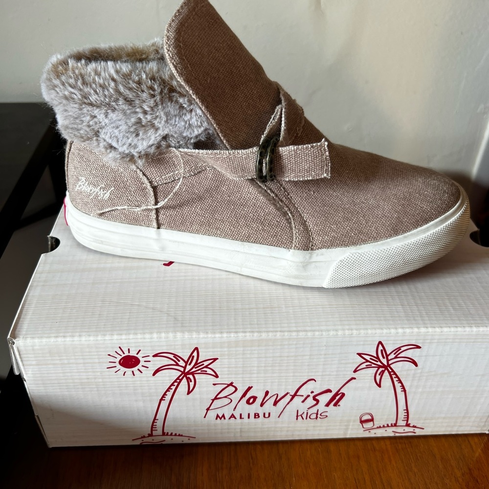 Blowfish girl shoe